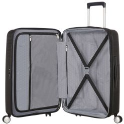 American Tourister Soundbox 77 resväska i svart, resväskan öppen med fack och tvärband