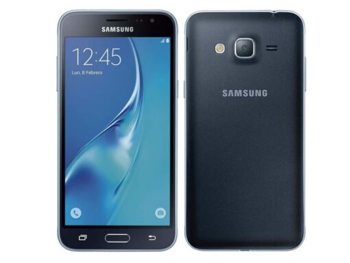 Begagnad Samsung Galaxy J3 (2016) 8GB i bra skick Grade B Svart