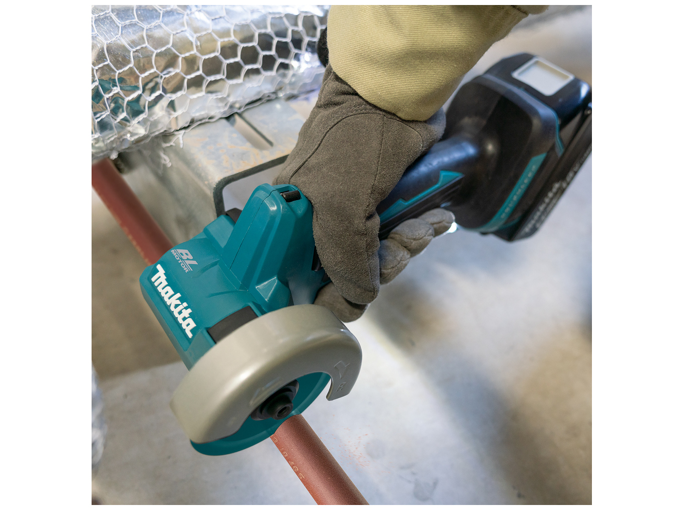 Makita DMC300Z Multicutter 390W