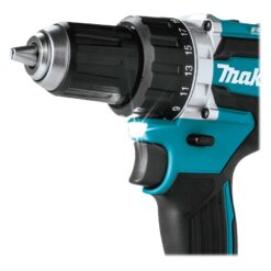 Makita DDF484Z detaljbild av nyckellös chuck och LED-arbetsbelysning