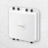 Zyxel WAX655E vit Wi-Fi 6 utomhus-accesspunkt med externa antenner, väggmonterad