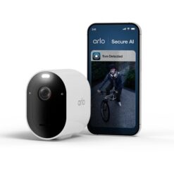 Arlo Pro 6 trådlös övervakningskamera i vitt bredvid mobil med Arlo-appen