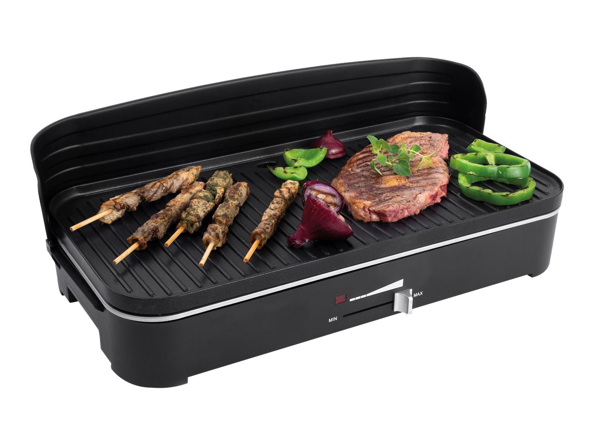 Grillyta på Fritel Starter BBQ 2246 med grillat kött och grönsaker