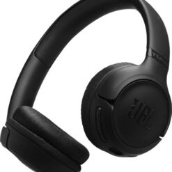 JBL Tune 530BT trådlösa on-ear-hörlurar i svart, snett framifrån