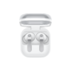 Samsung Galaxy Buds4 Pro vit hörlurar i öppet laddningsfodral